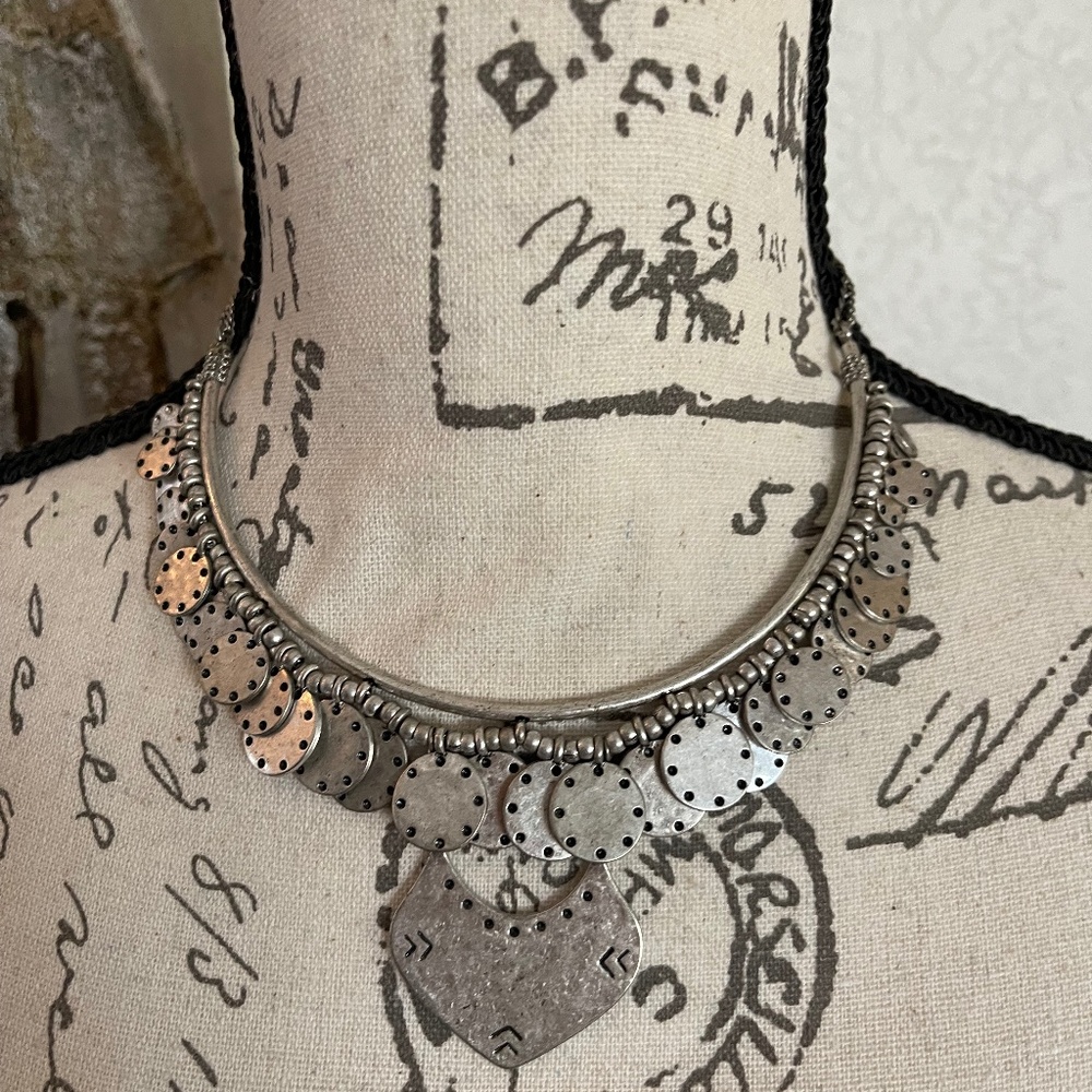 Baublebar by Nordstrom Hammered Statement Necklace in Silver